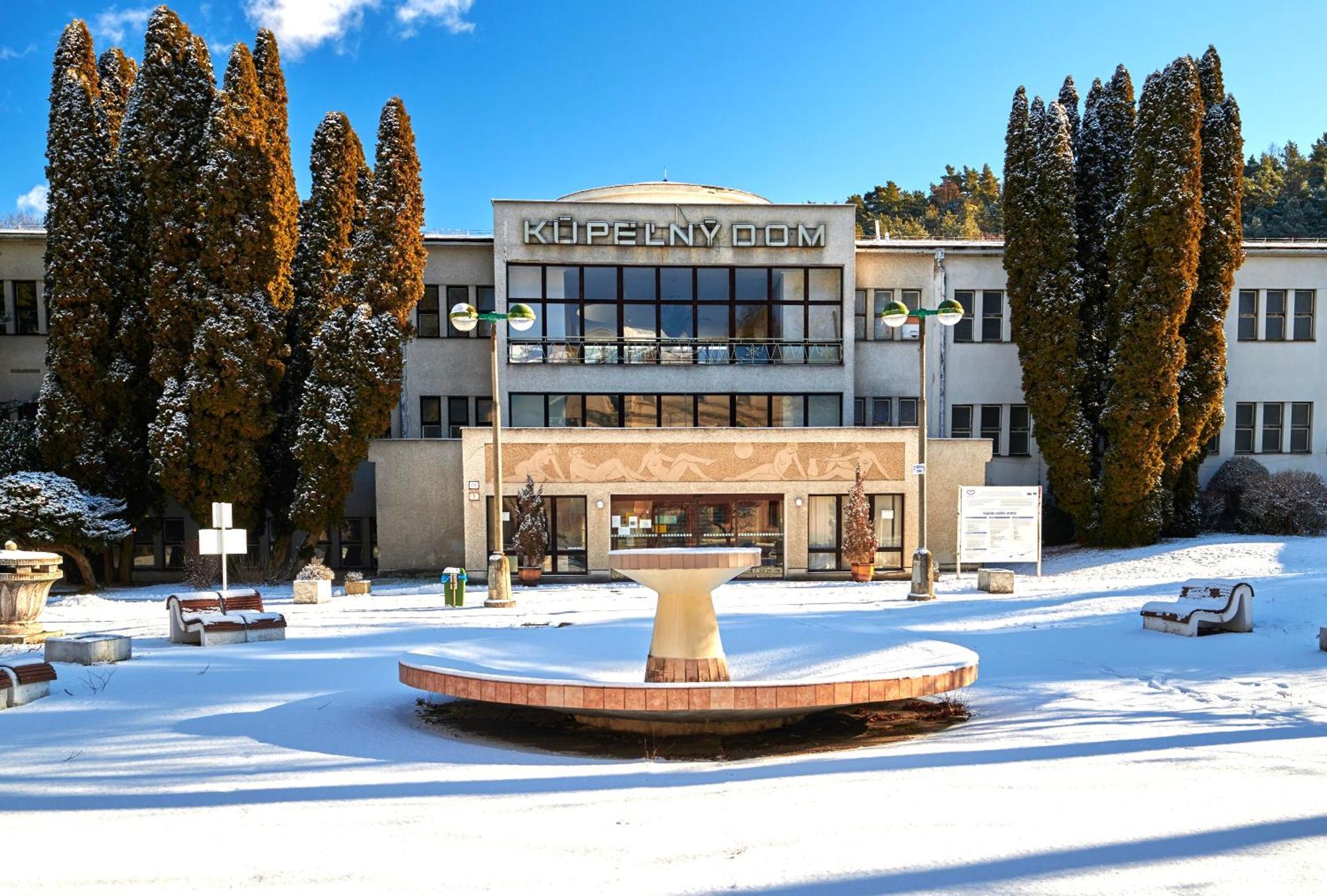 Hotel Palace - Kupele Sliač المظهر الخارجي الصورة