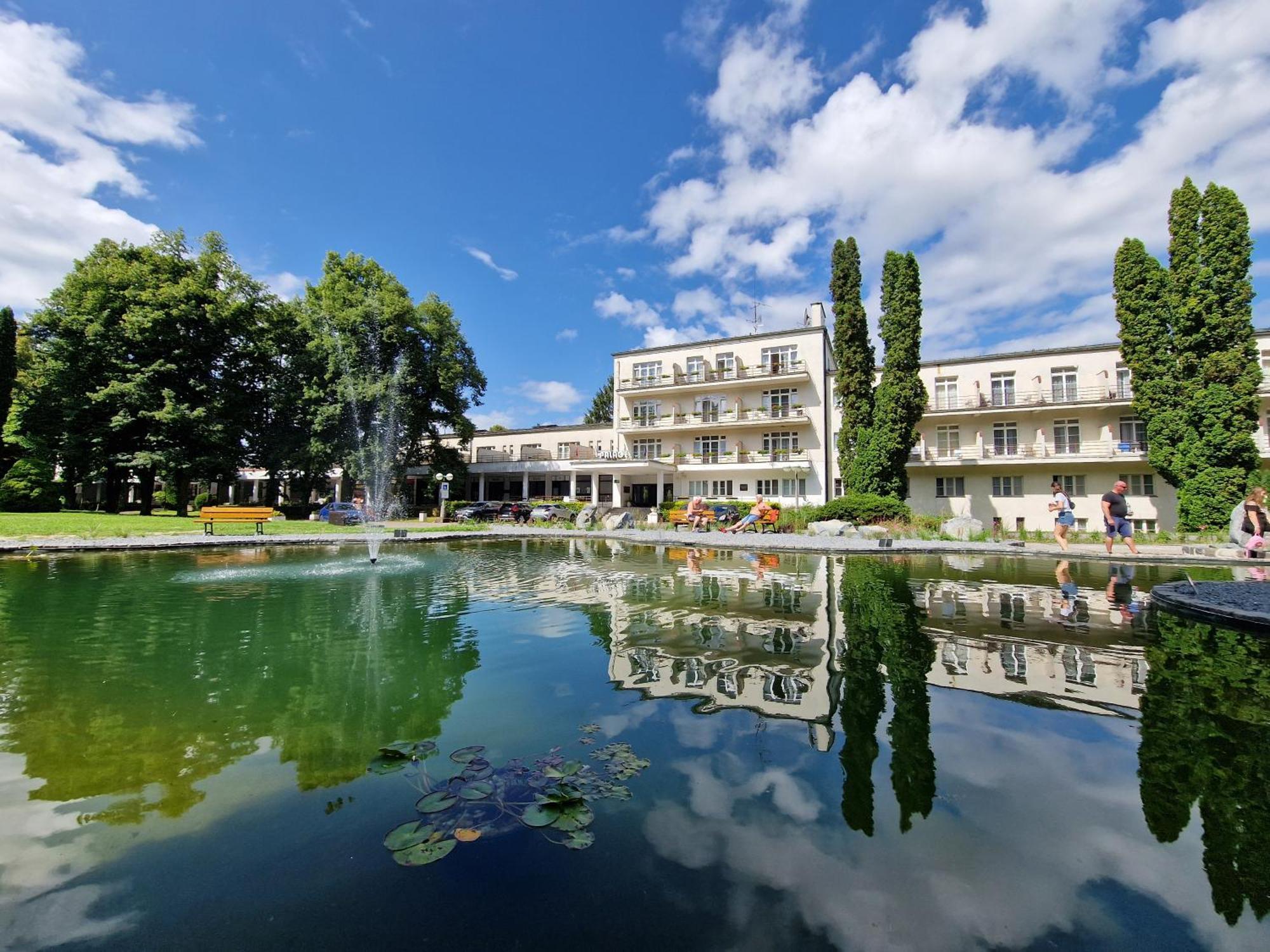 Hotel Palace - Kupele Sliač المظهر الخارجي الصورة