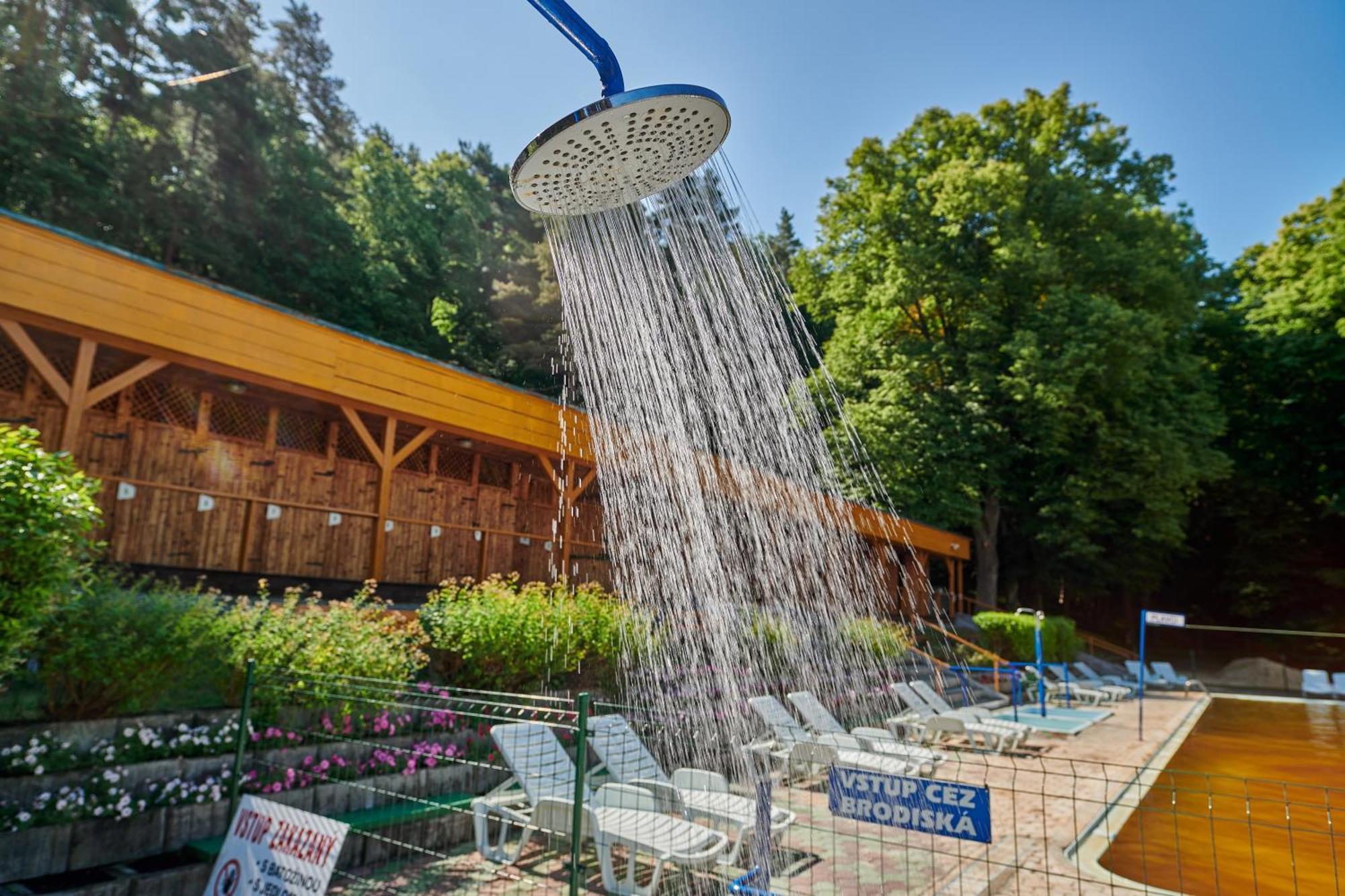 Hotel Palace - Kupele Sliač المظهر الخارجي الصورة