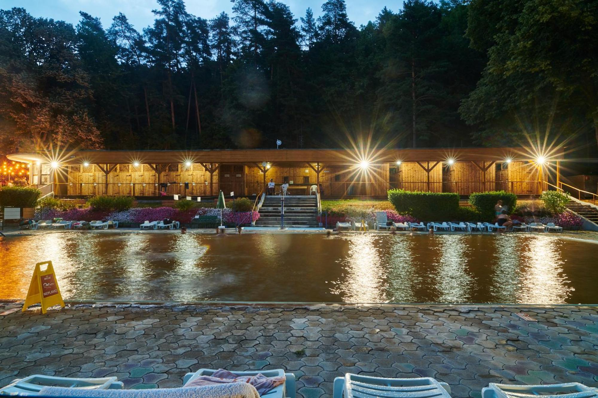 Hotel Palace - Kupele Sliač المظهر الخارجي الصورة